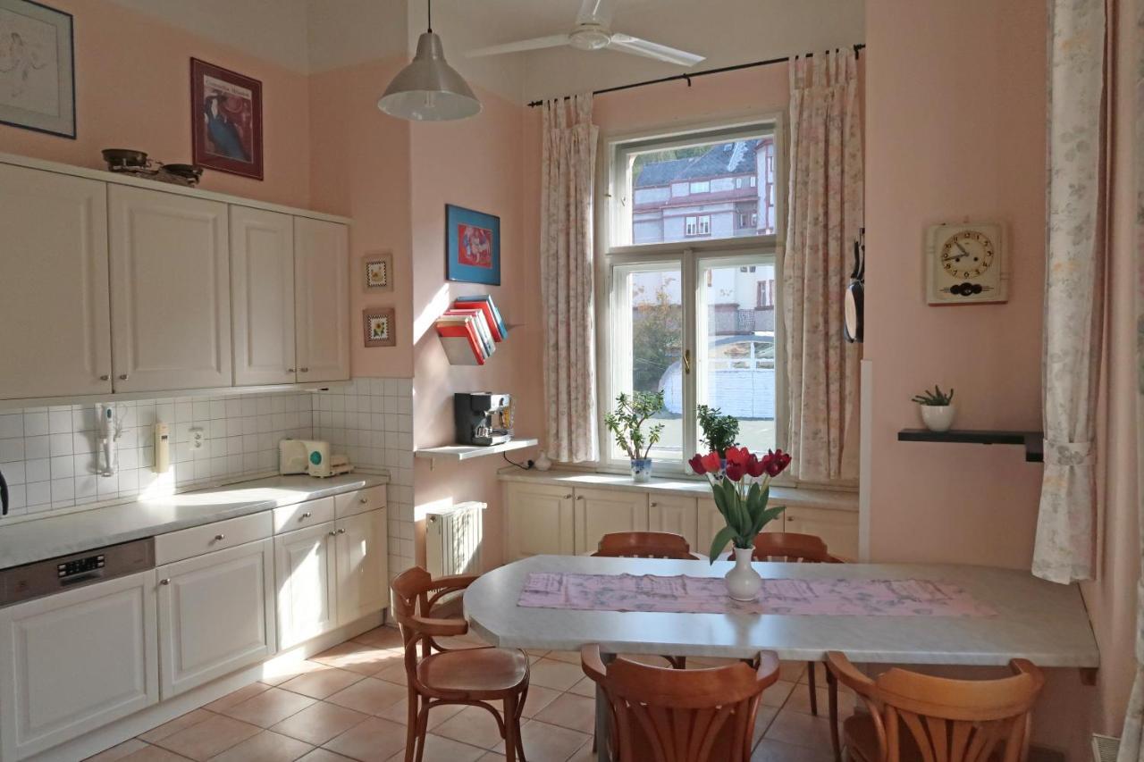 Apartment Themis Karlsbad Exteriör bild